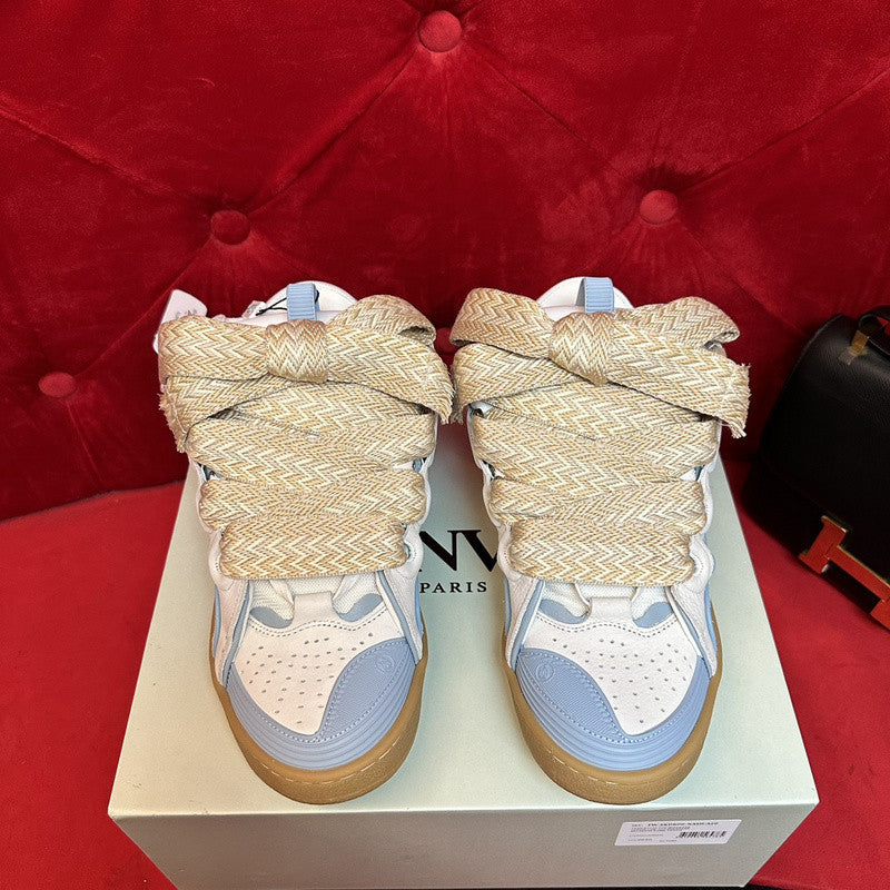 L*nvin curb White/Sky Blue