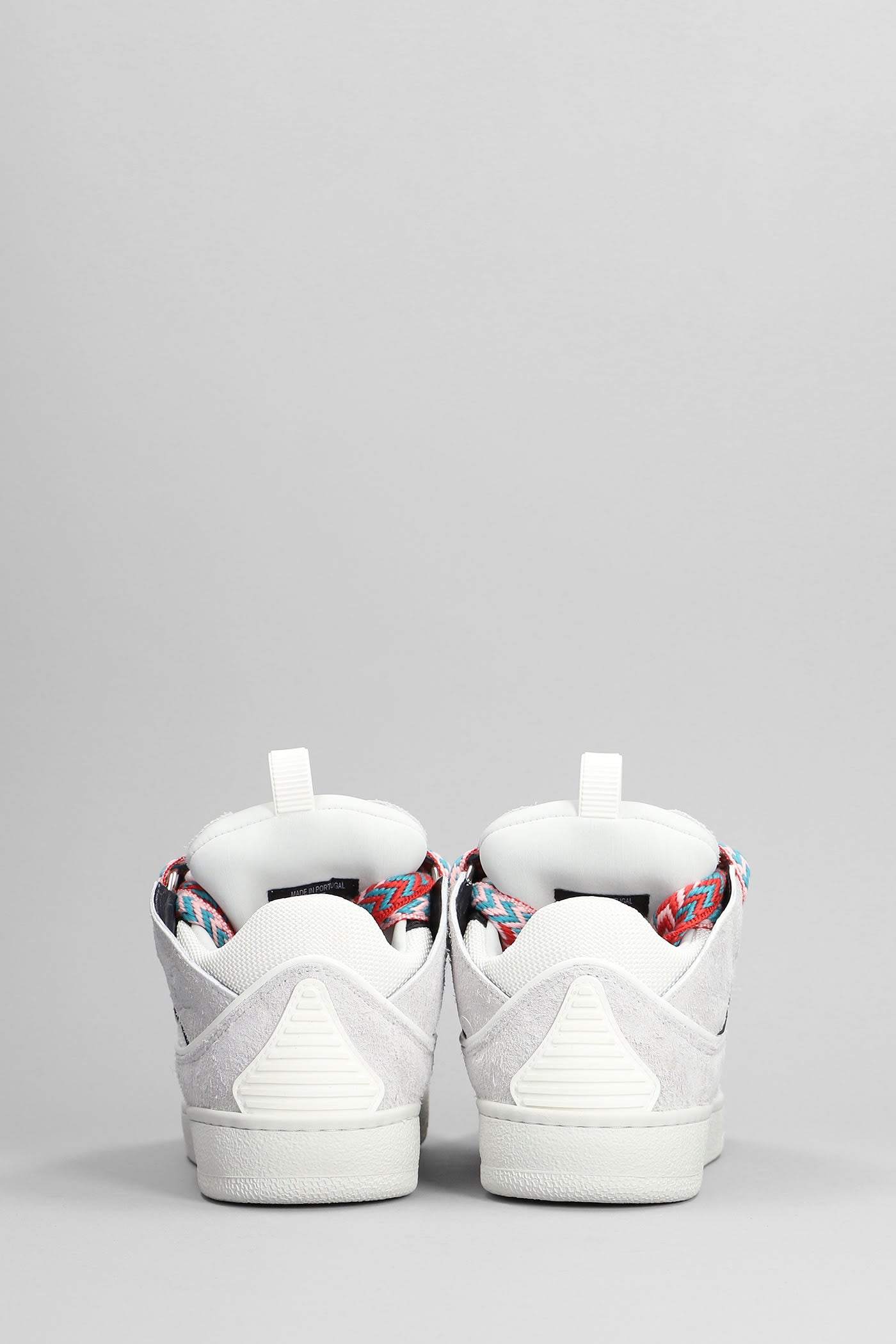 L*nvin curb white
