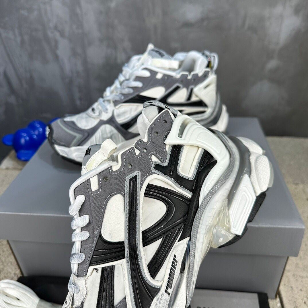 B*lenciaga runner grey white black