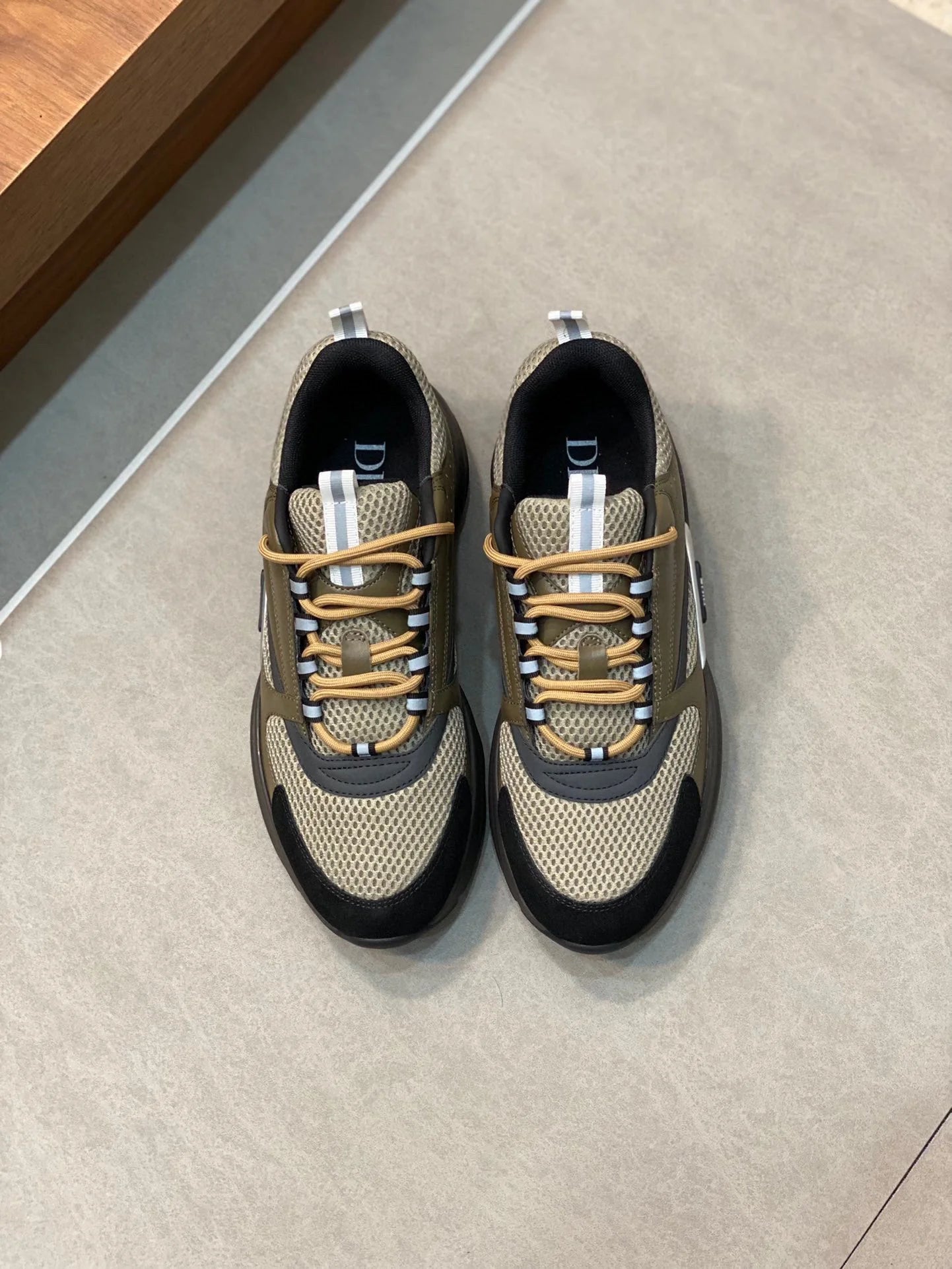 D*or B22 Khaki Black Calfskin