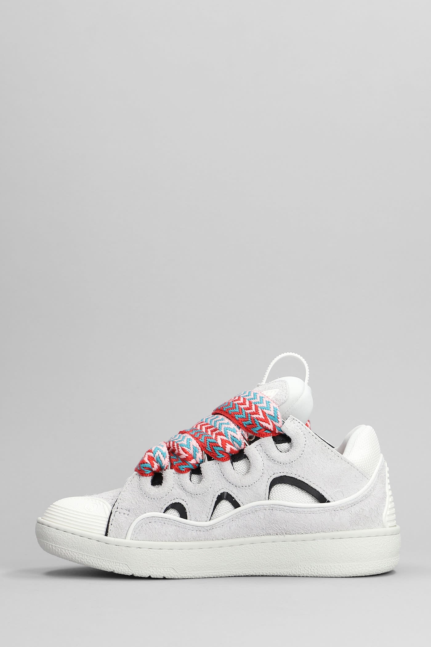 L*nvin curb white