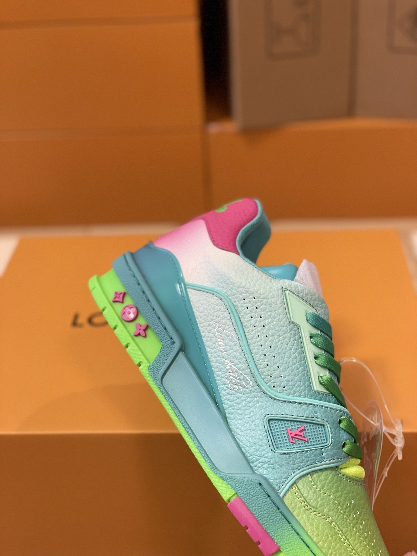 L*VT Green Ombre
