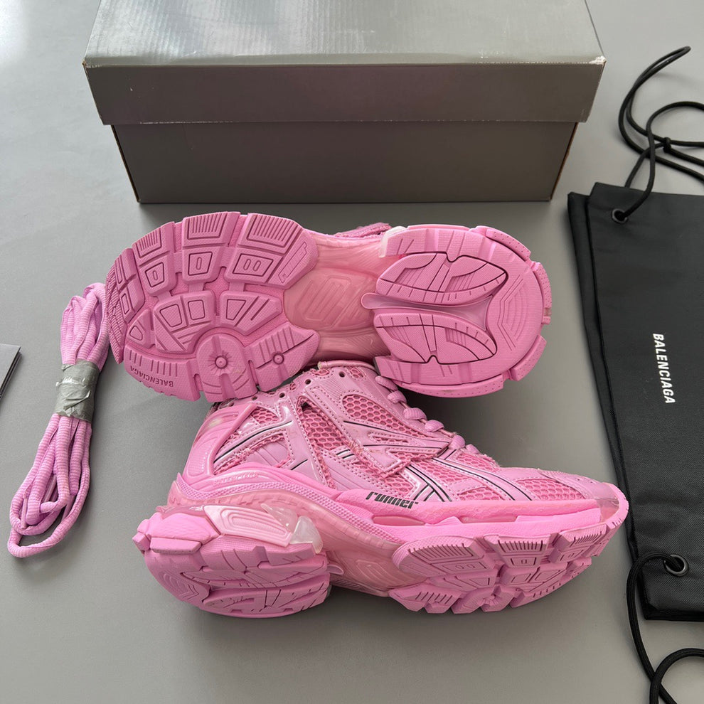 B*lenciaga runner pink
