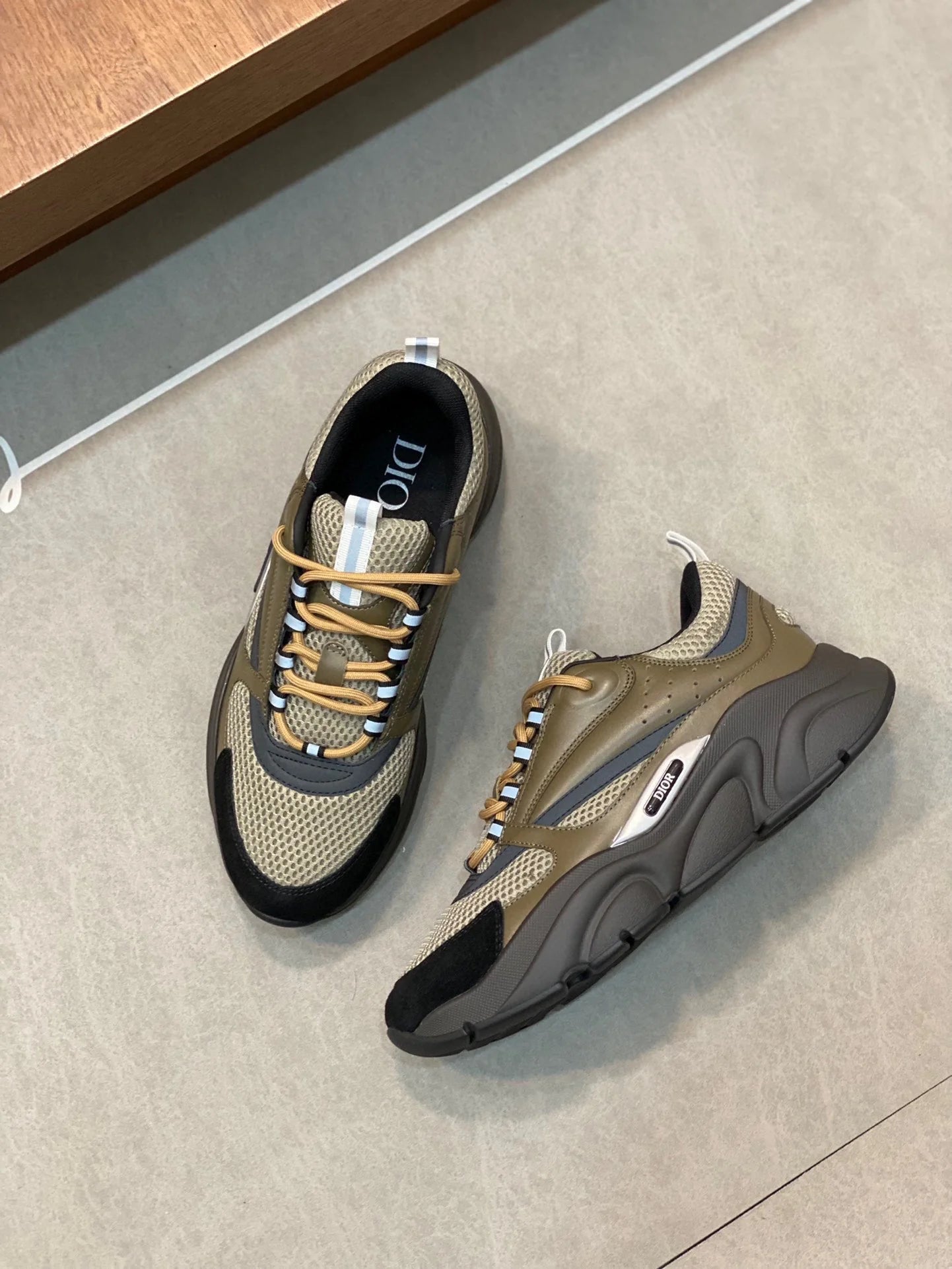 D*or B22 Khaki Black Calfskin