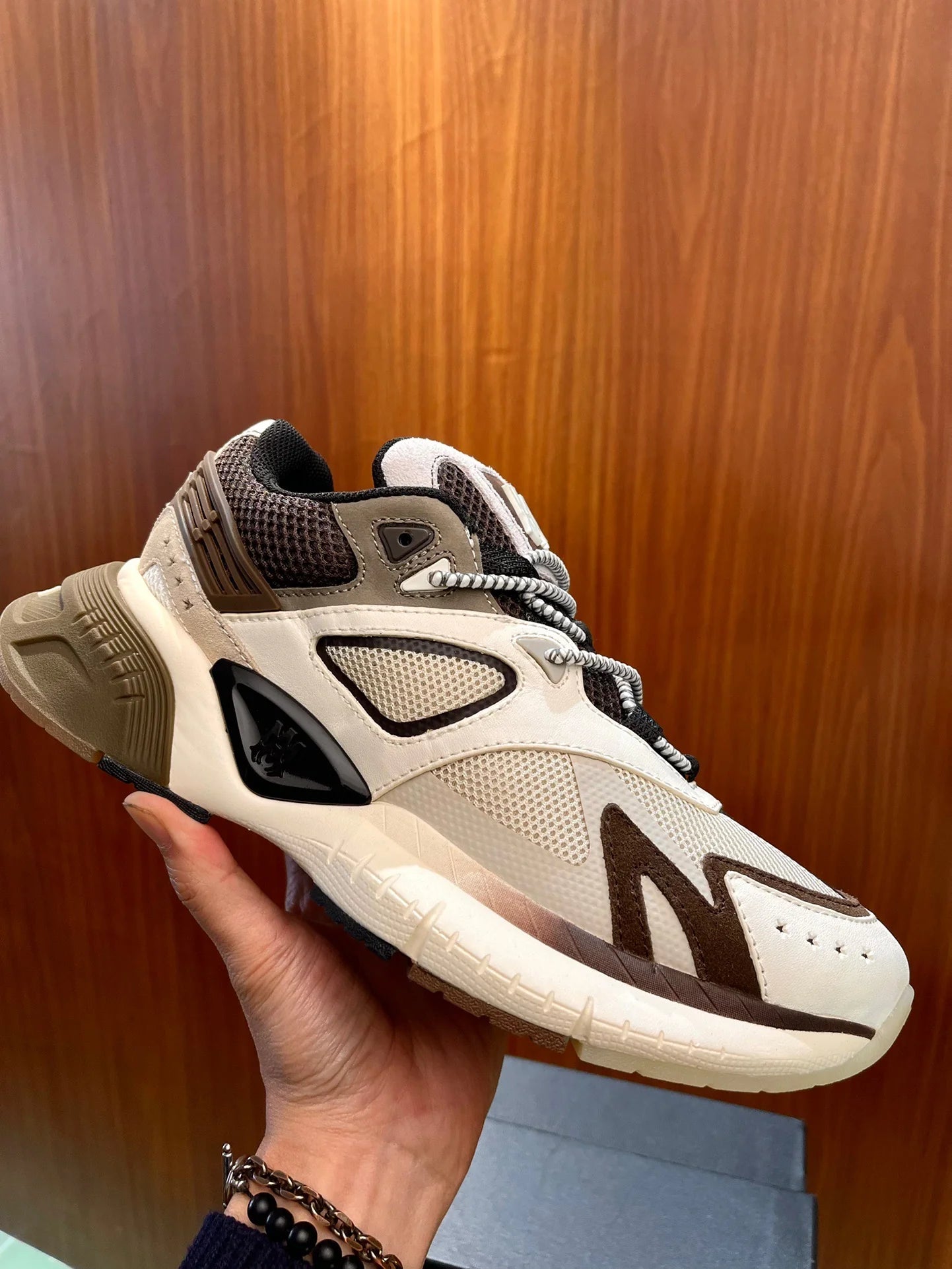 Am*ri MA RUNNER Brown