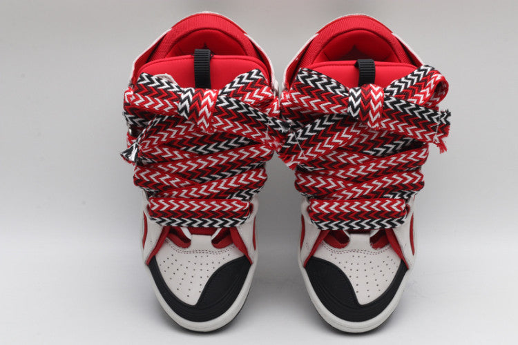 L*nvin curb white red black