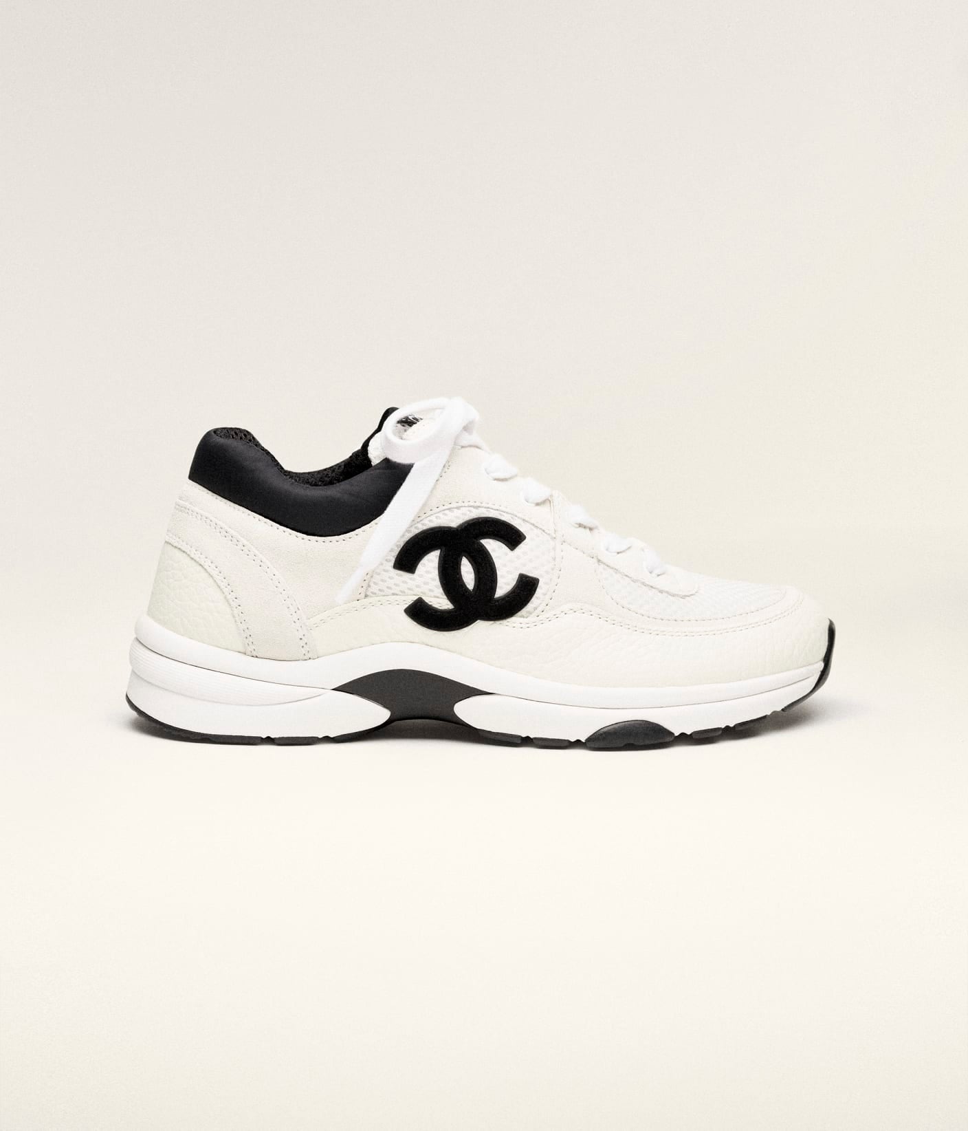 Cha low top trainer white black