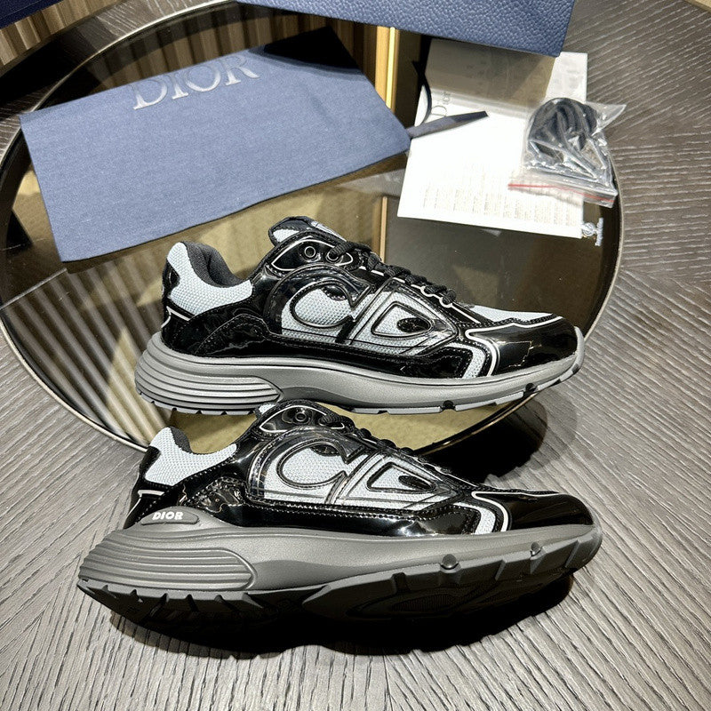 D*or B30 Light Gray Technical Mesh and Black Brilliant-Finish Technical Fabric