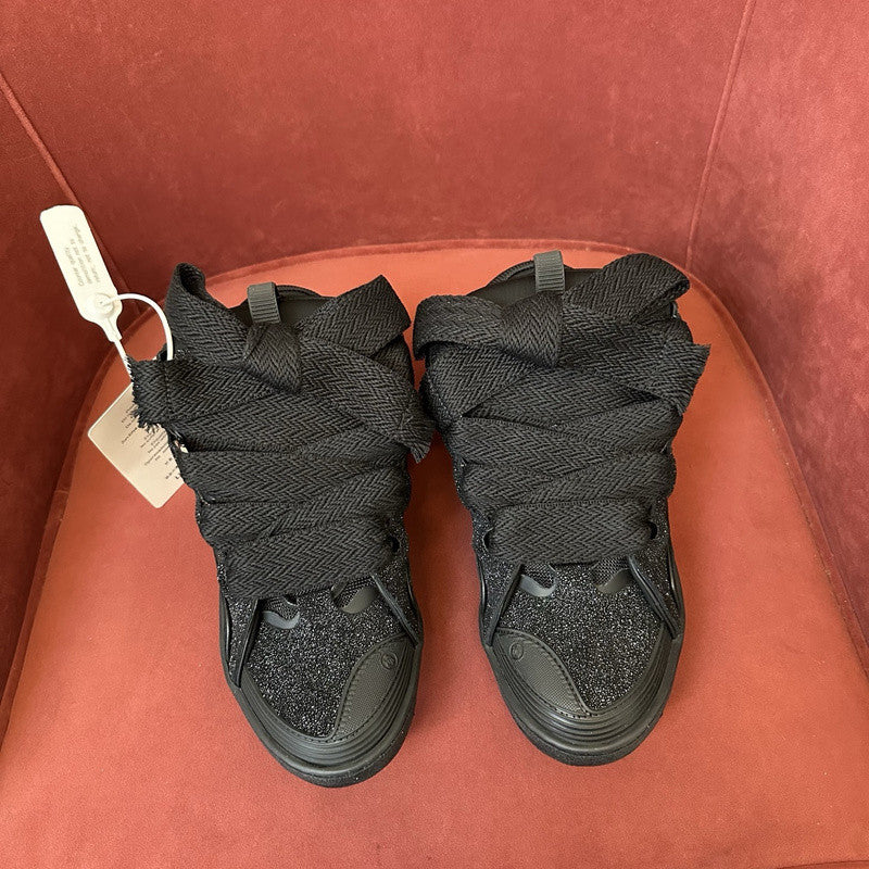 L*nvin curb Black Glitter