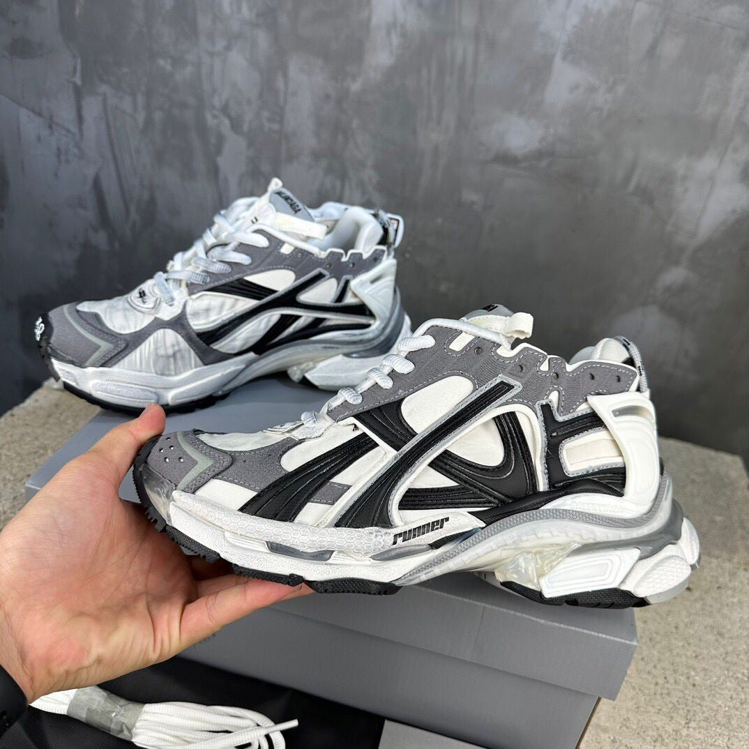 B*lenciaga runner grey white black