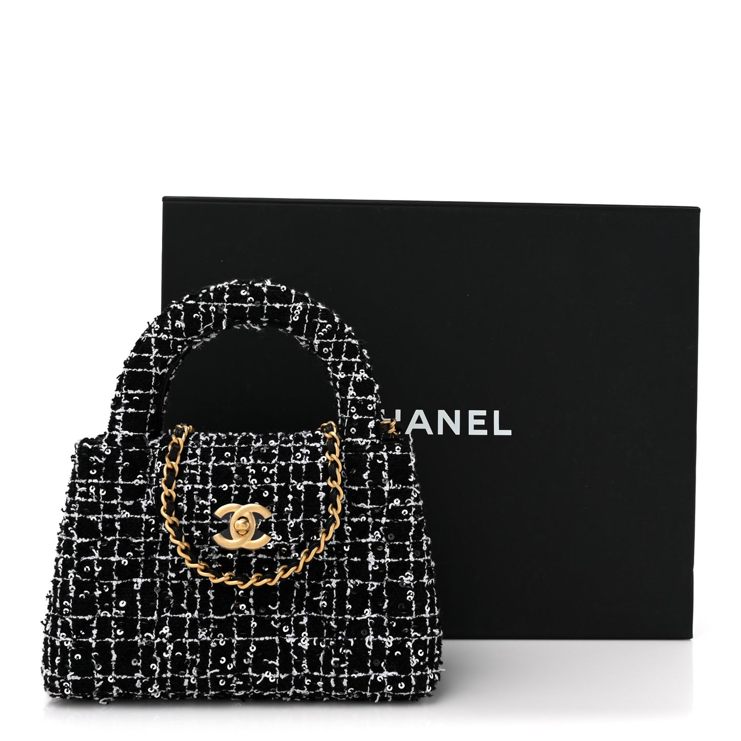 Cha Handbag Black White