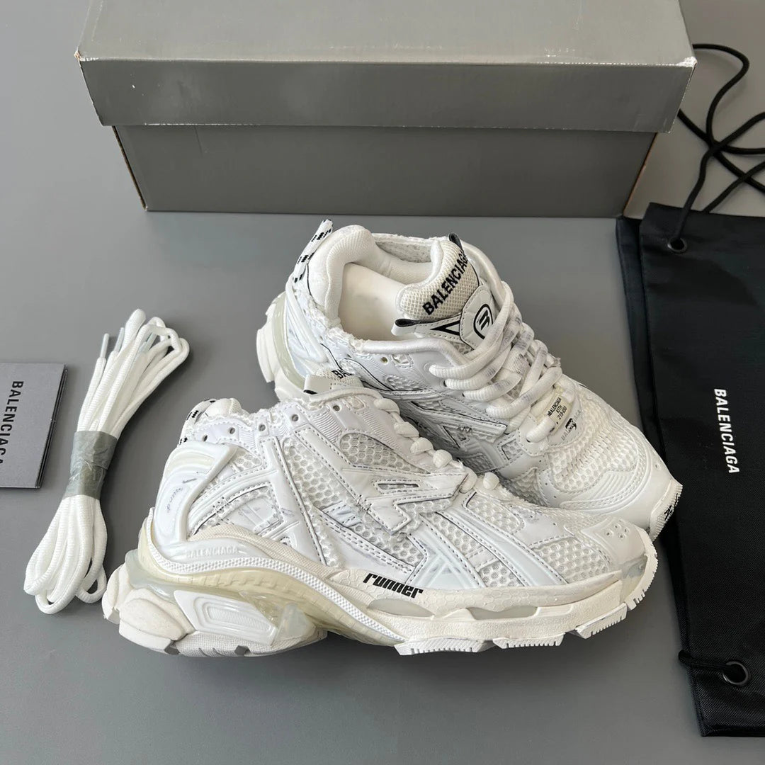 B*lenciaga runner white