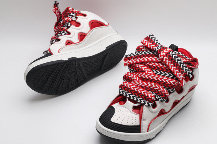 L*nvin curb white red black