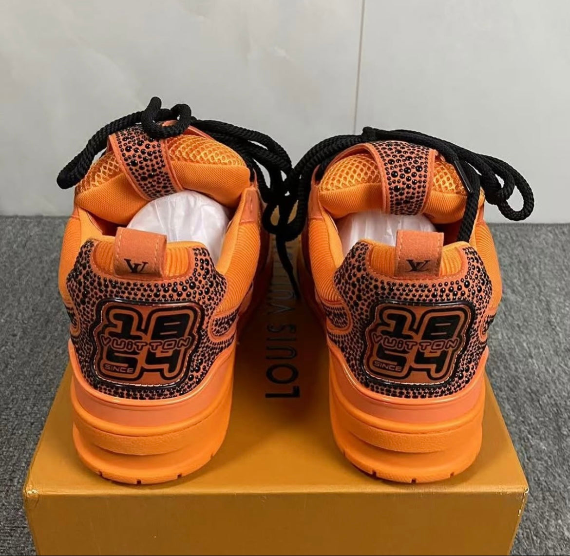 L*VT SKATE Orange Black