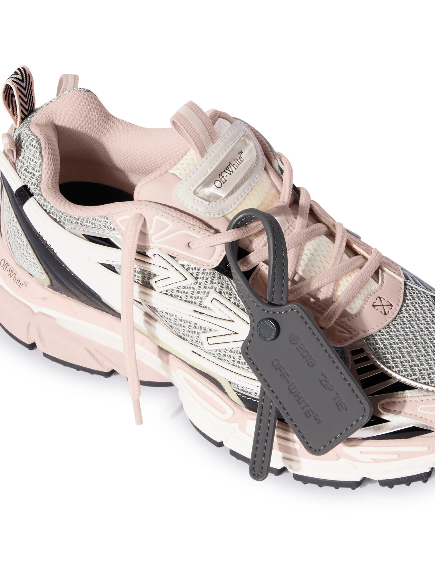 O*f- White pink white grey