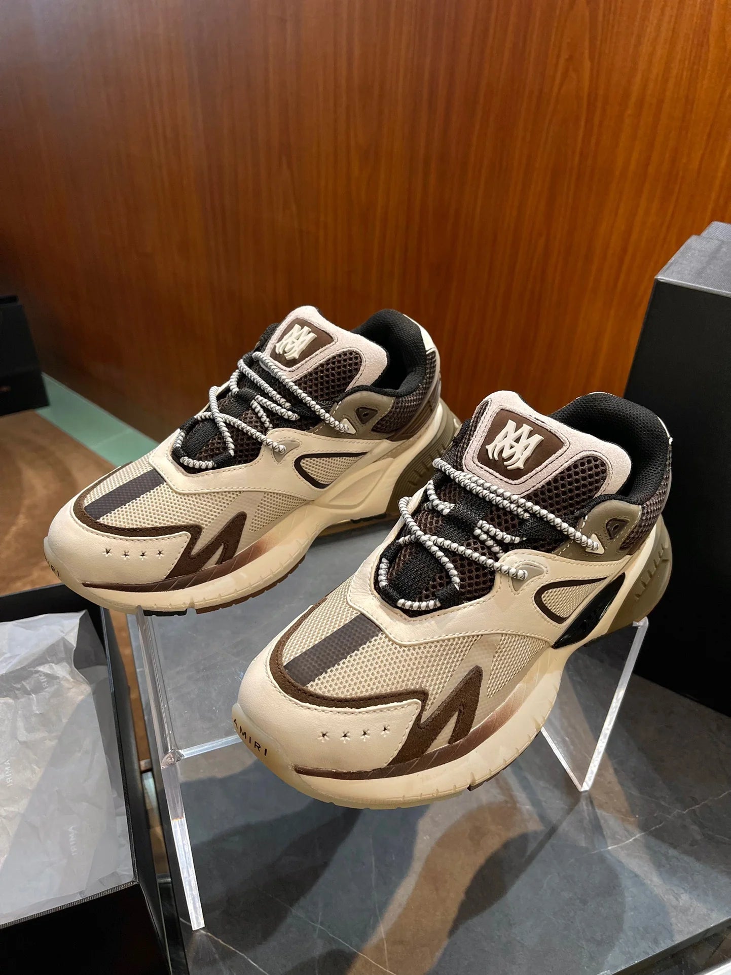 Am*ri MA RUNNER Brown