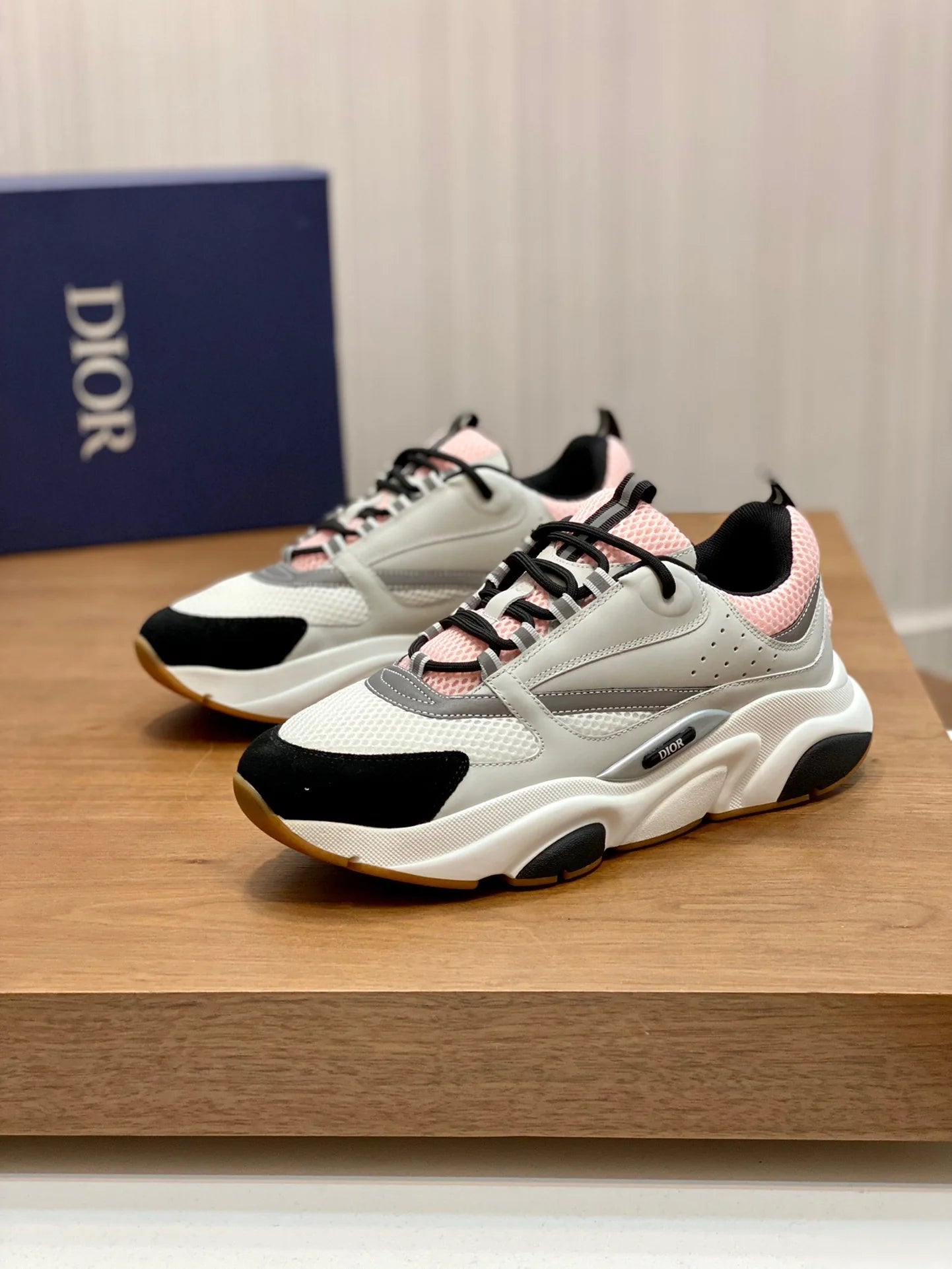 D*or B22 Pale Pink Grey