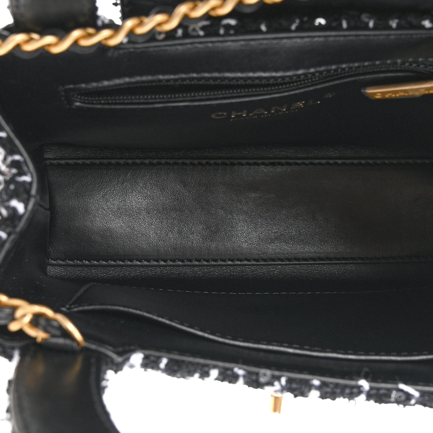 Cha Handbag Black White