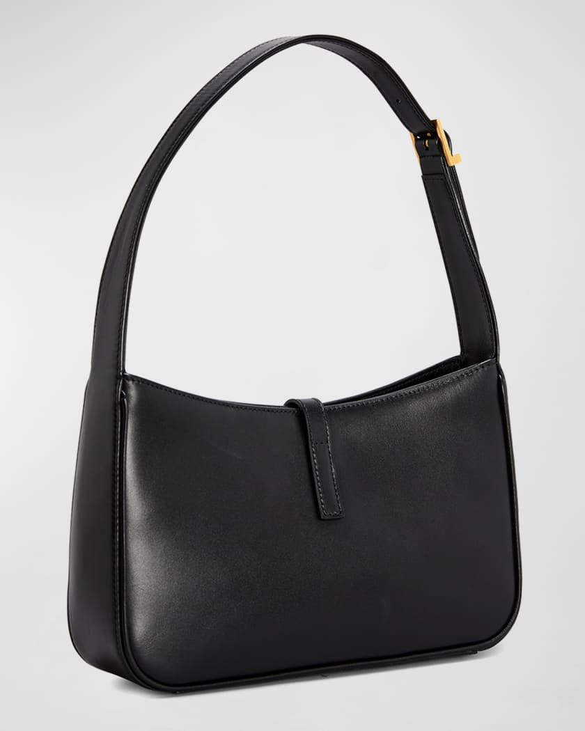 YSLT Le 5 A 7 YSL Shoulder Bag in Smooth Leather Black