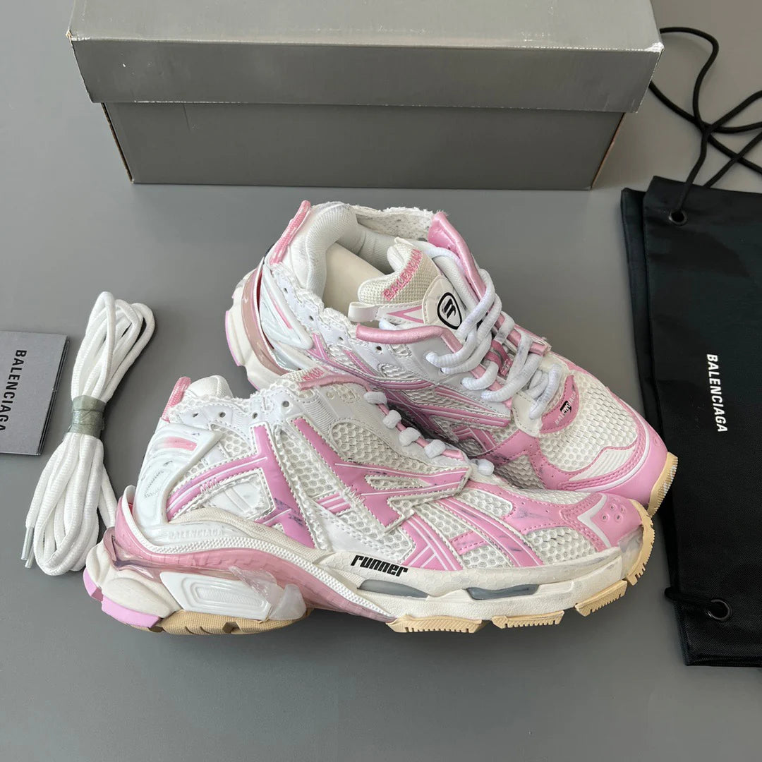 Balenciaga runner white pink