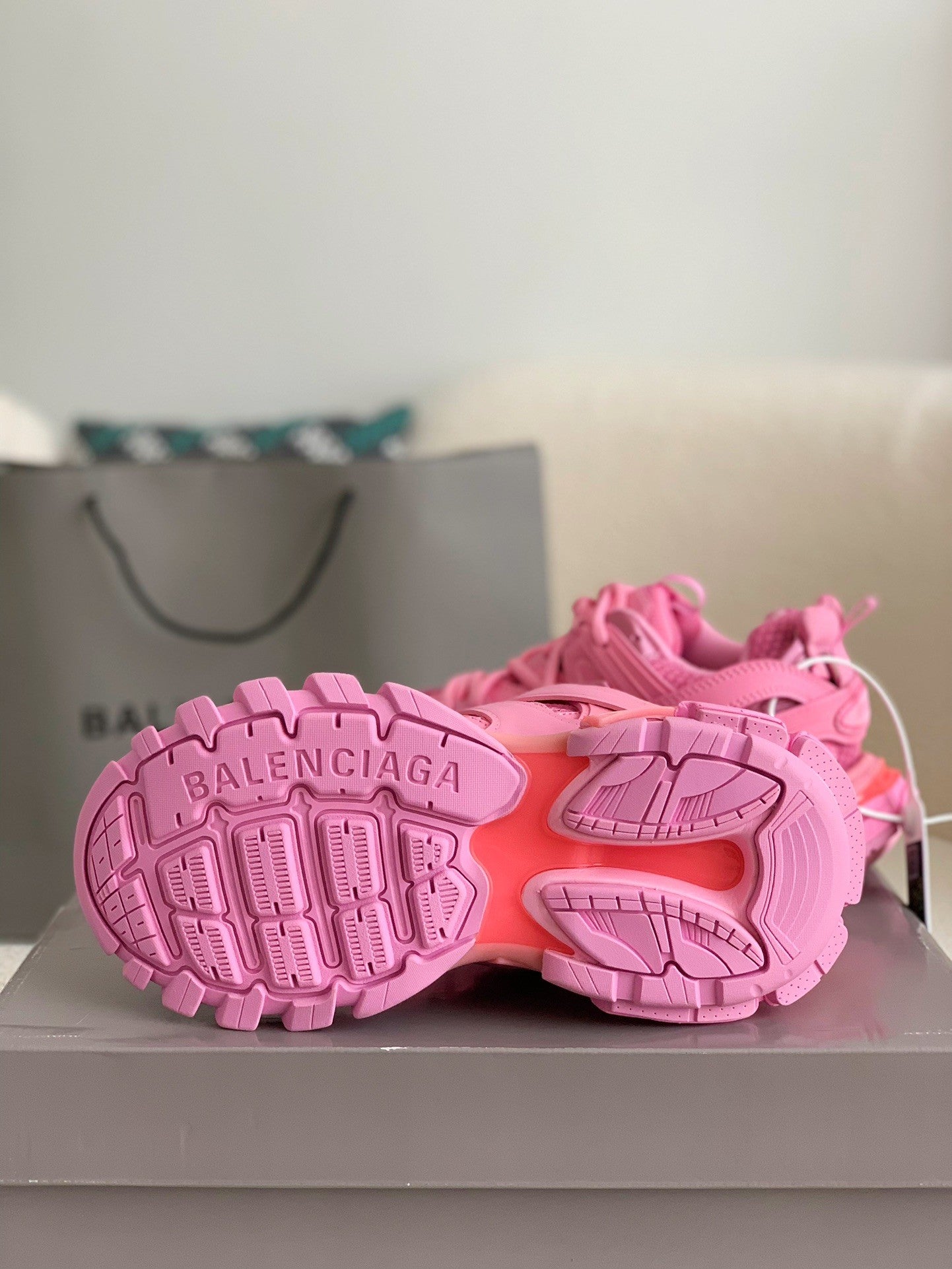 B*lenciaga track pink