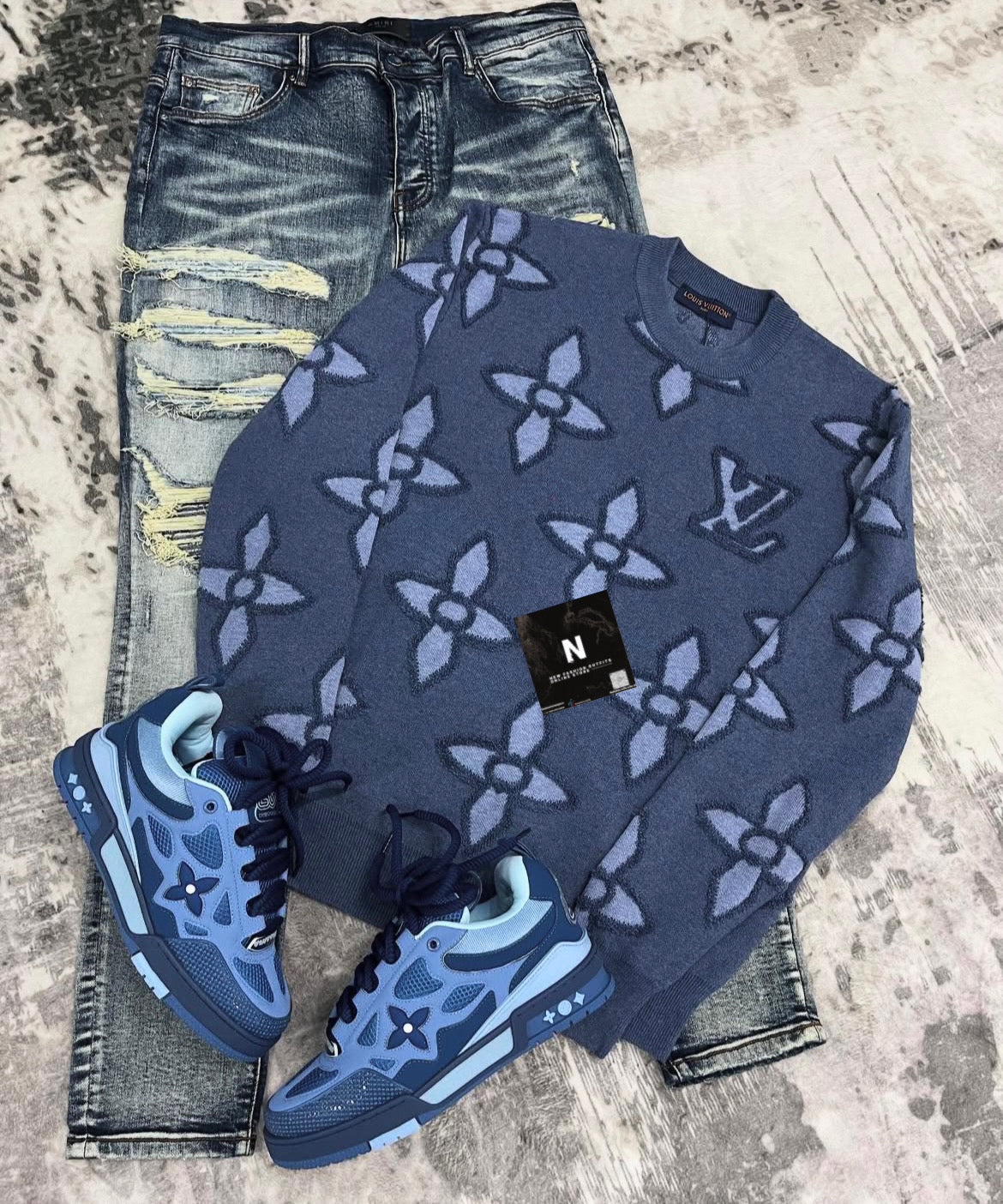 L*v sweater xAm*ri Jeans x skate