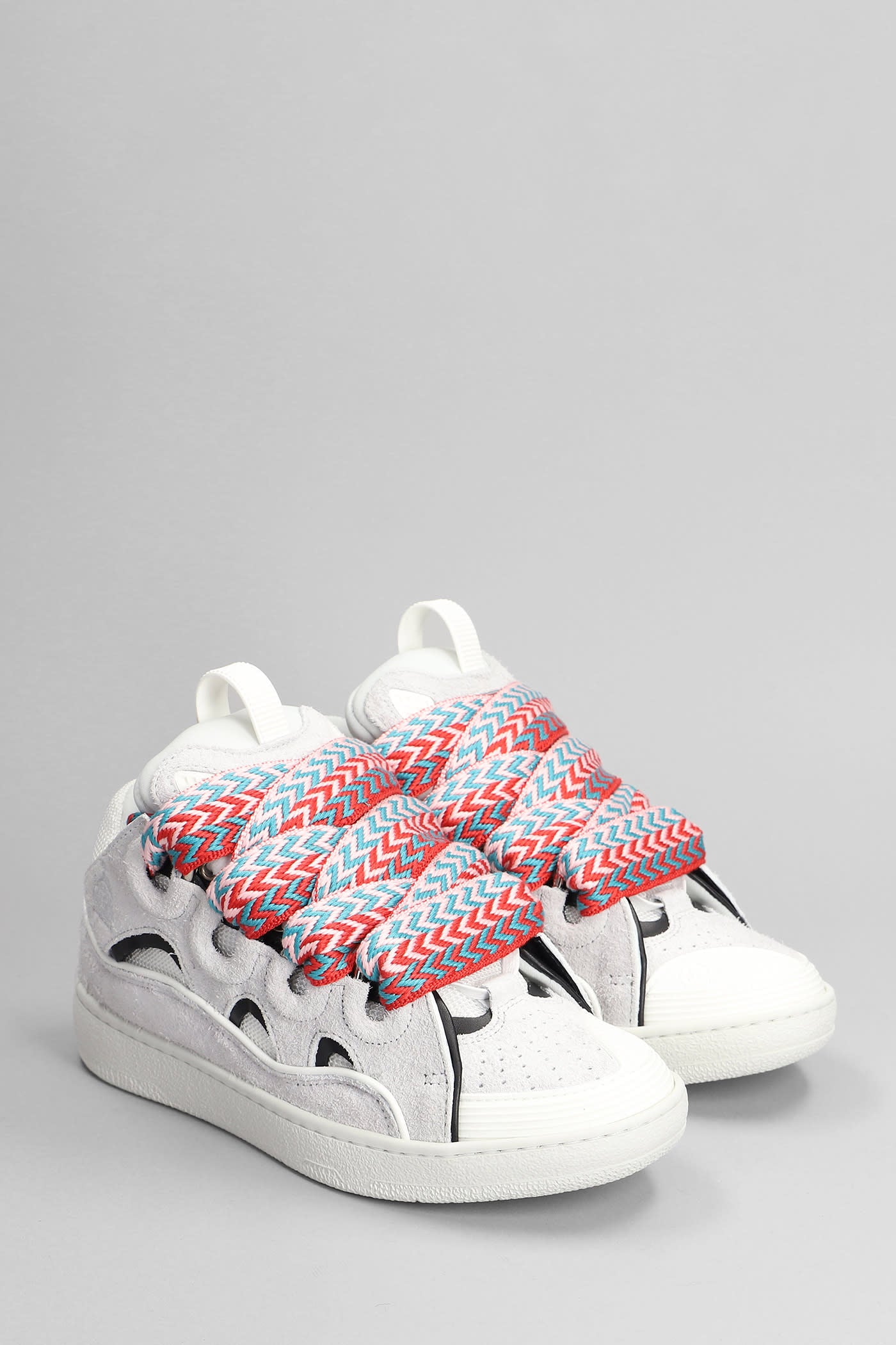 L*nvin curb white
