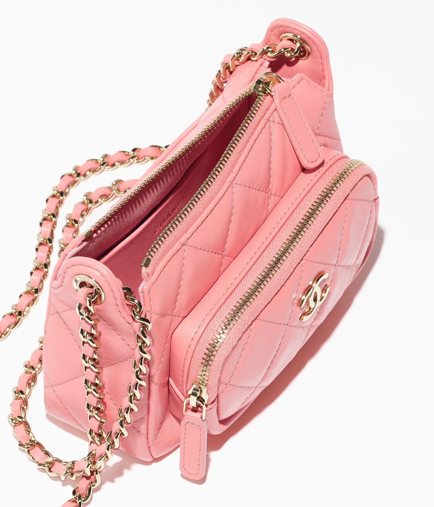 Cha Handbag CLUTCH WITH CHAIN
Shiny Crumpled Lambskin & Gold-Tone Metal
Light Pink