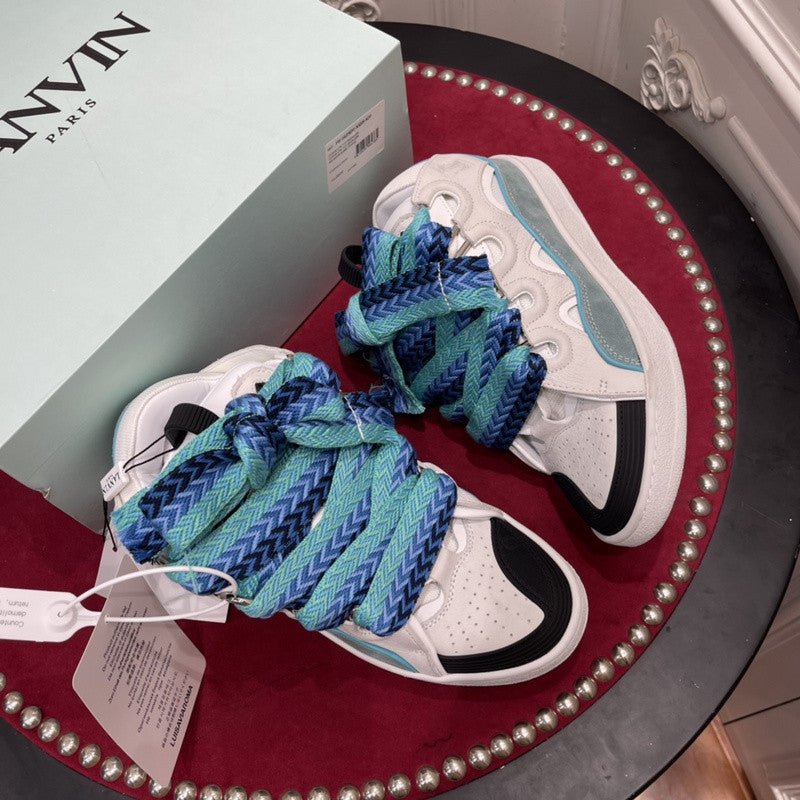 L*nvin curb white blue