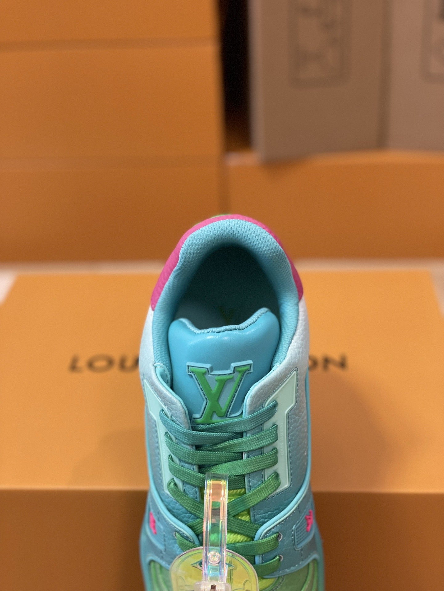 L*VT Green Ombre