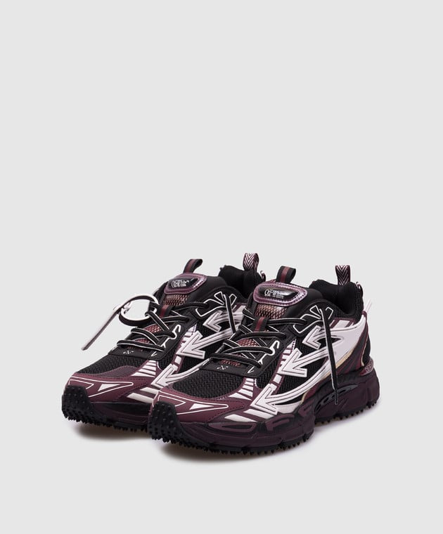 O*f- White Black burgundy