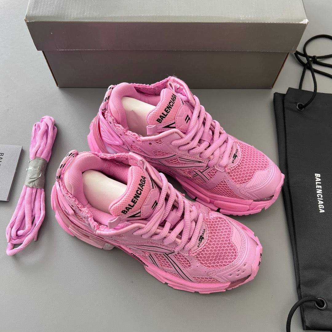 B*lenciaga runner pink