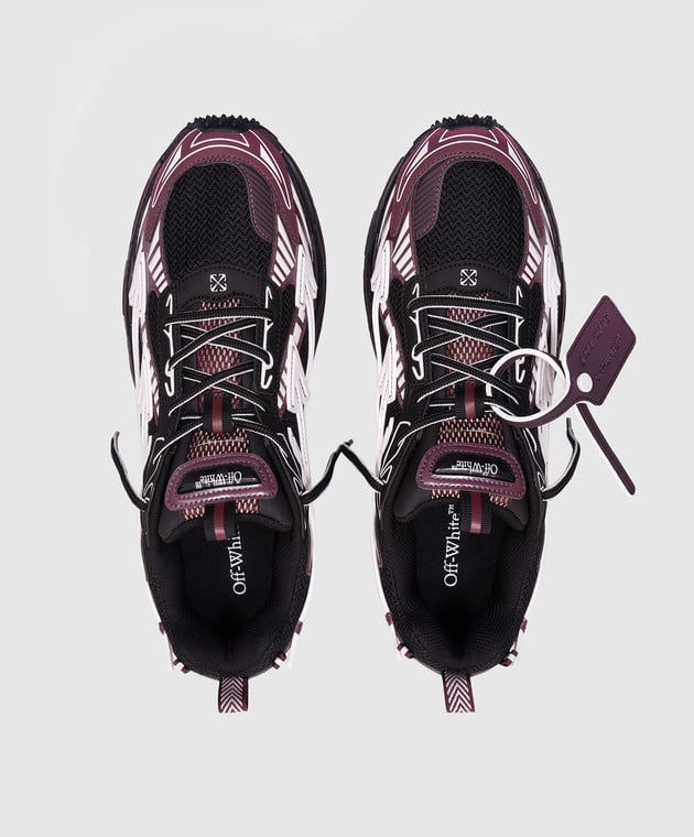O*f- White Black burgundy