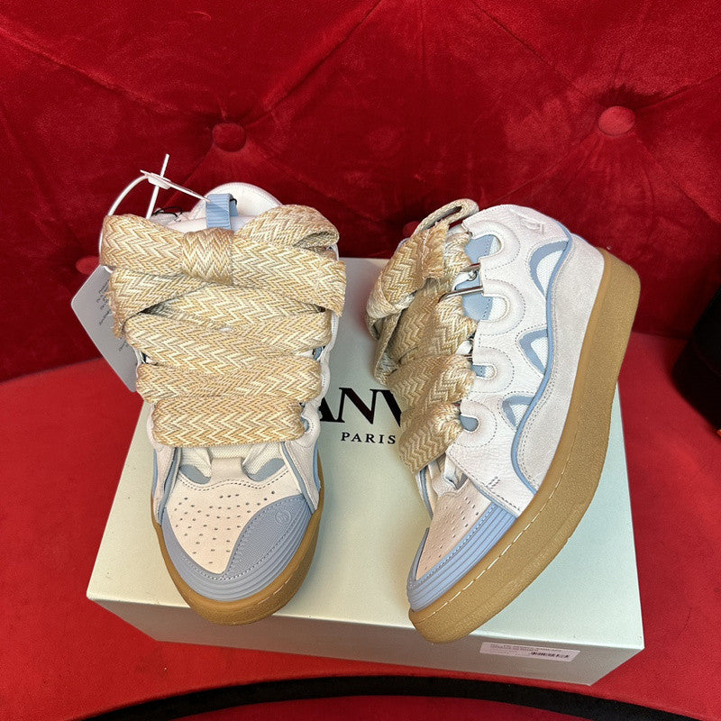 L*nvin curb White/Sky Blue