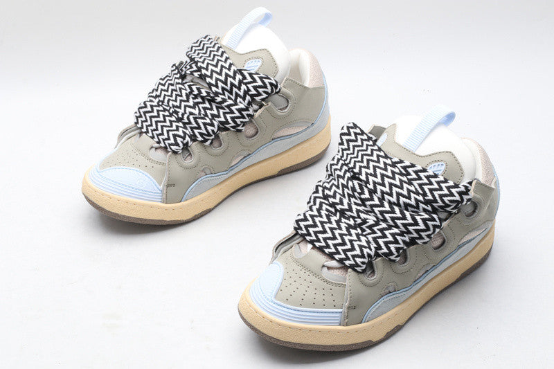 L*nvin curb Light Blue Gum