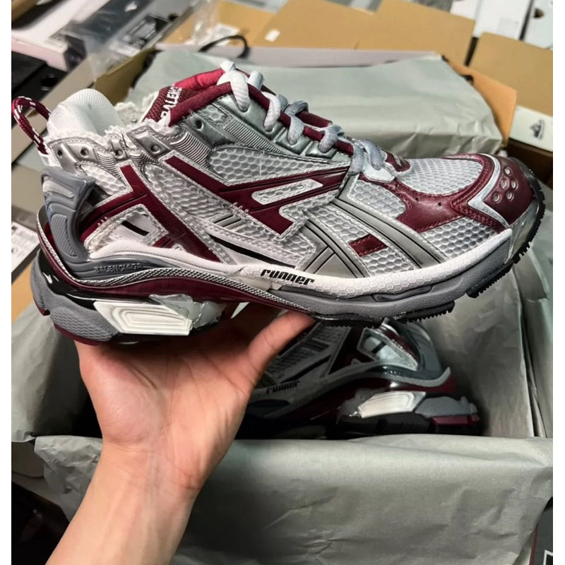 B*lenciaga runner burgundy