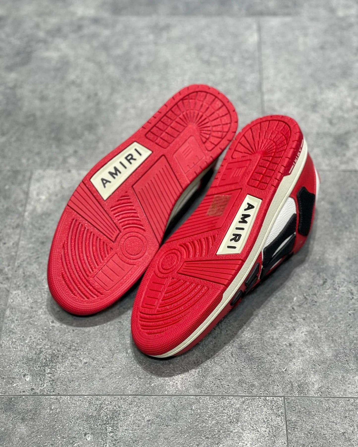 Am*ri Skel Top Low white Red