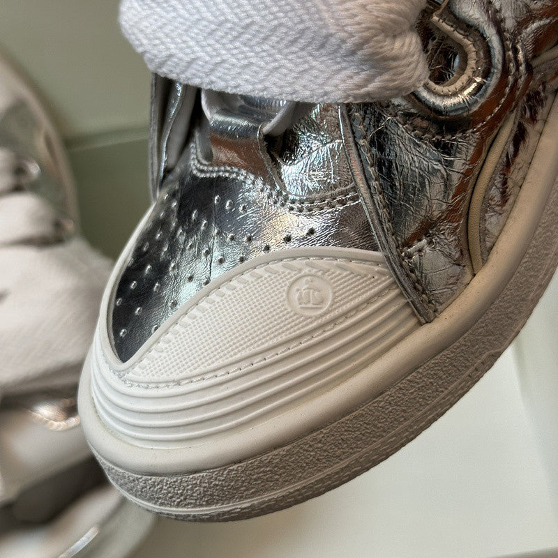 L*nvin curb crinkled metallic