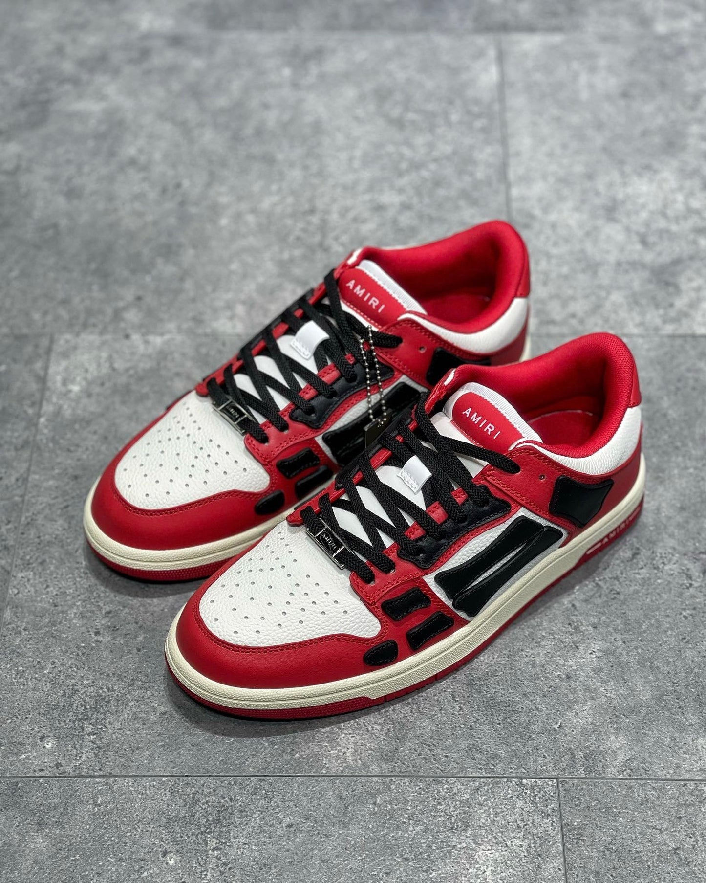 Am*ri Skel Top Low white Red