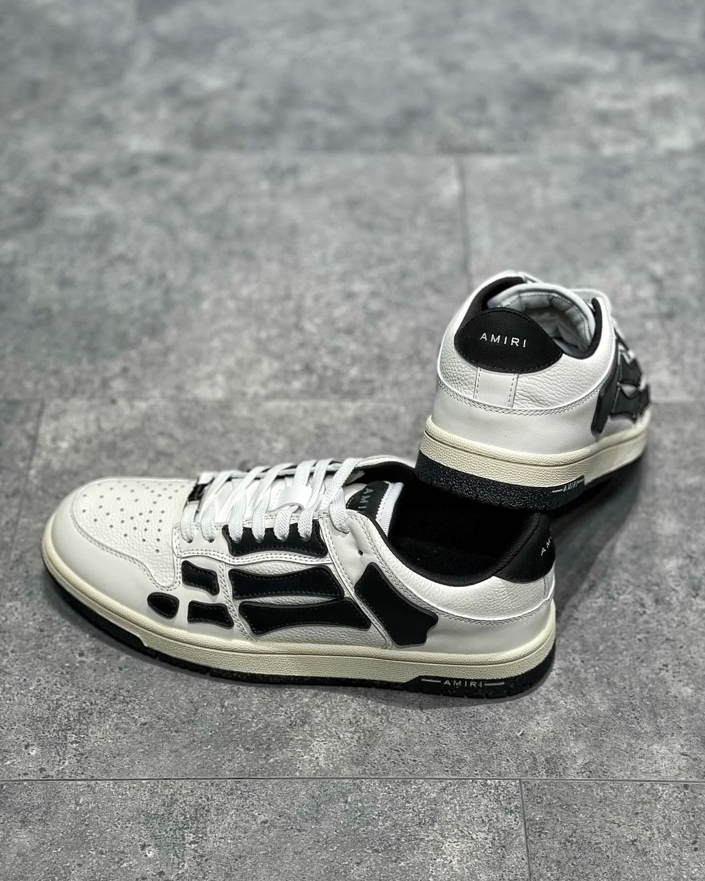 Am*ri Skel Top Low Black white